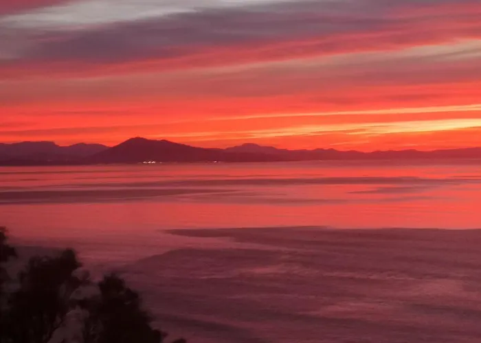 krevet i doručak D'hotes Bibicheri 5*