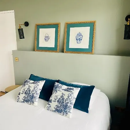 D'hotes Bibicheri Couette-café 5*